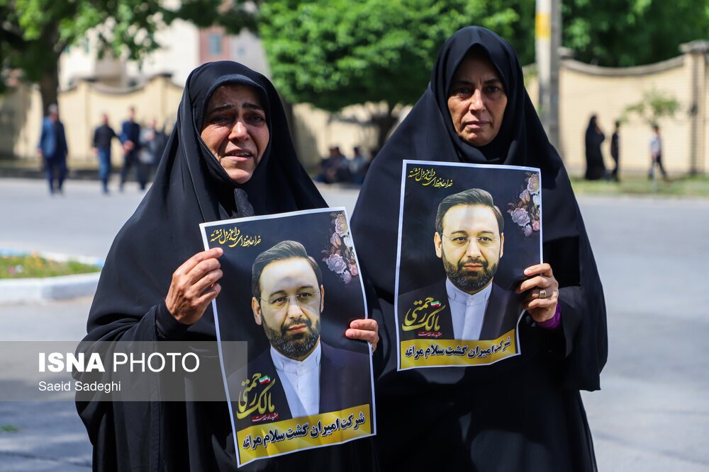 تصاویر: تشییع و خاکسپاری شهید مالک رحمتی، استاندار آذربایجان‌ شرقی