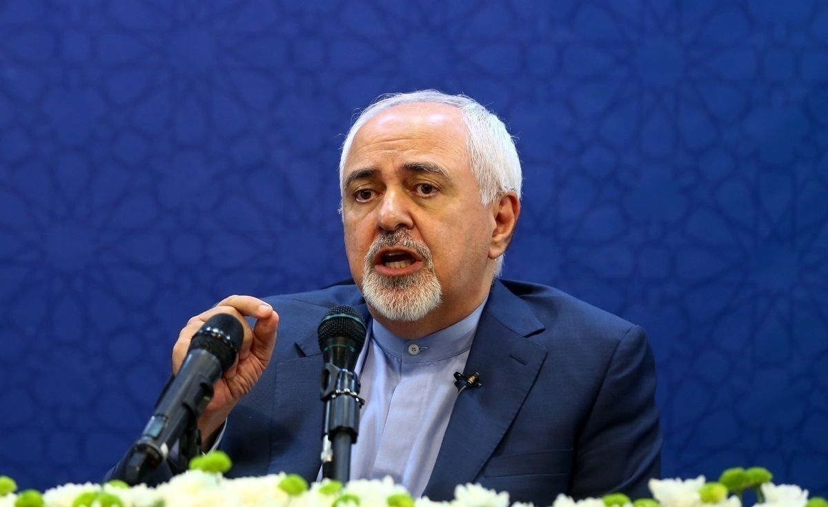 ظریف: ببینید امشب در مناظره، در بحث سیاست خارجی، چه دروغهایی بار مردم خواهند کرد / عدم صداقت، کشنده و مرگبار است ظریف: ببینید امشب در مناظره، در بحث سیاست خارجی، چه دروغهایی بار مردم خواهند کرد / عدم صداقت، کشنده و مرگبار است