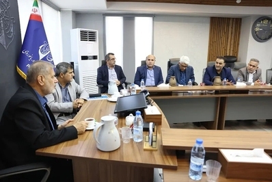 تصاویر: بازدید امیر حیات مقدم، نماینده مجلس از روند احداث پایانه مکانیزه مواد معدنی و شیمیایی در منطقه ویژه اقتصادی بندر امام خمینی