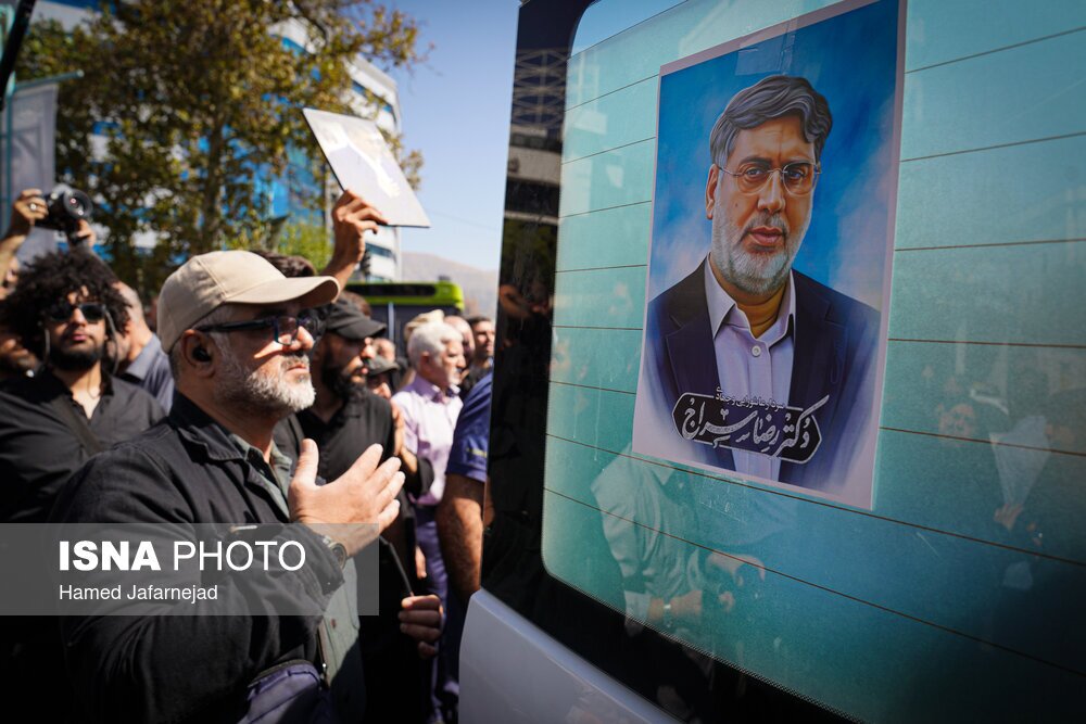 تصاویر: تشییع پیکر «سردار رضا سراج» سخنگو و معاون دبیرخانه شورای عالی امنیت ملی
