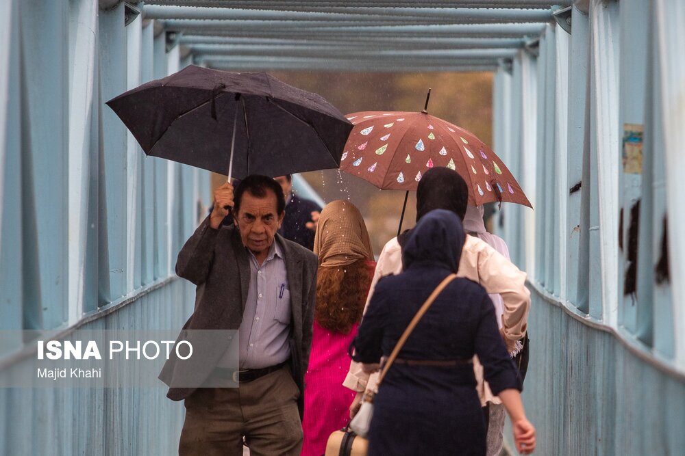 تصاویر: نخستین باران پاییزی تهران