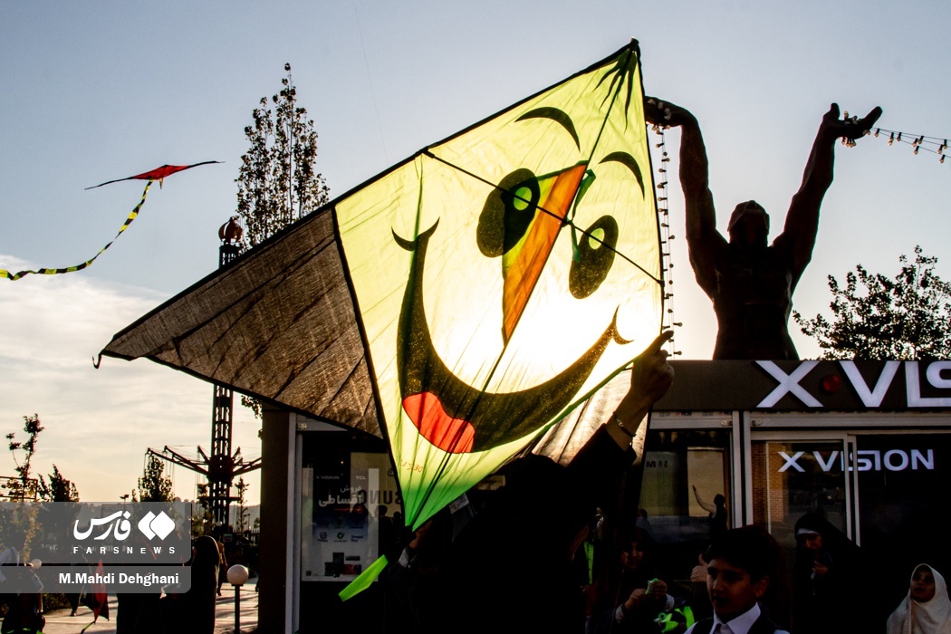 تصاویر: جشن بادبادک بازی در تهران