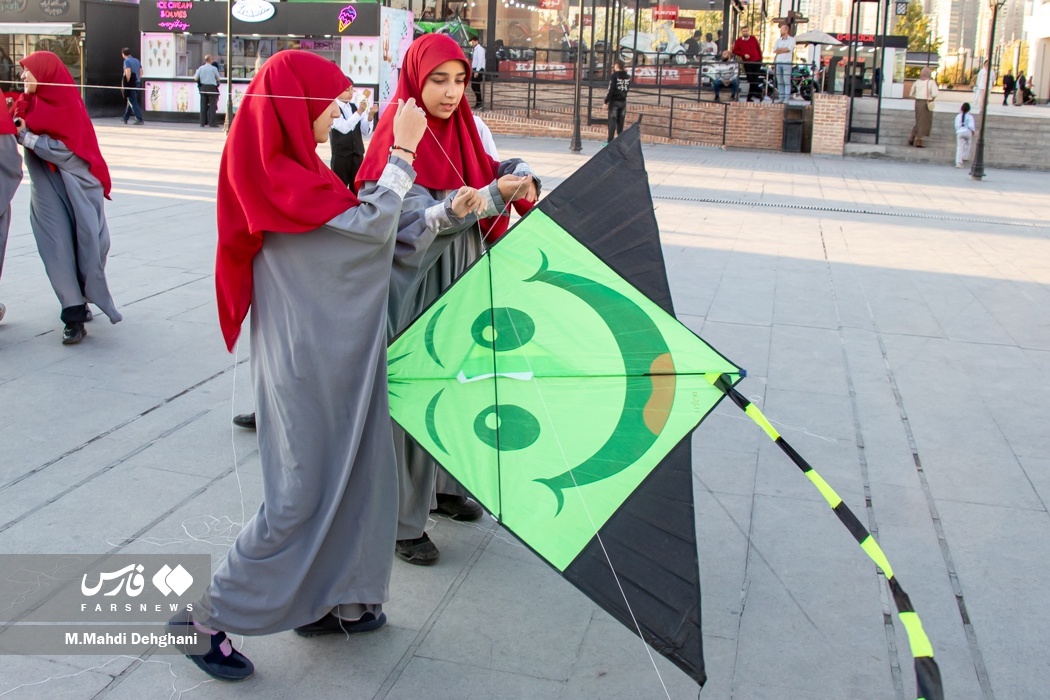 تصاویر: جشن بادبادک بازی در تهران