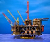 ببینید/عمق یک دکل نفتی چقدر است؟