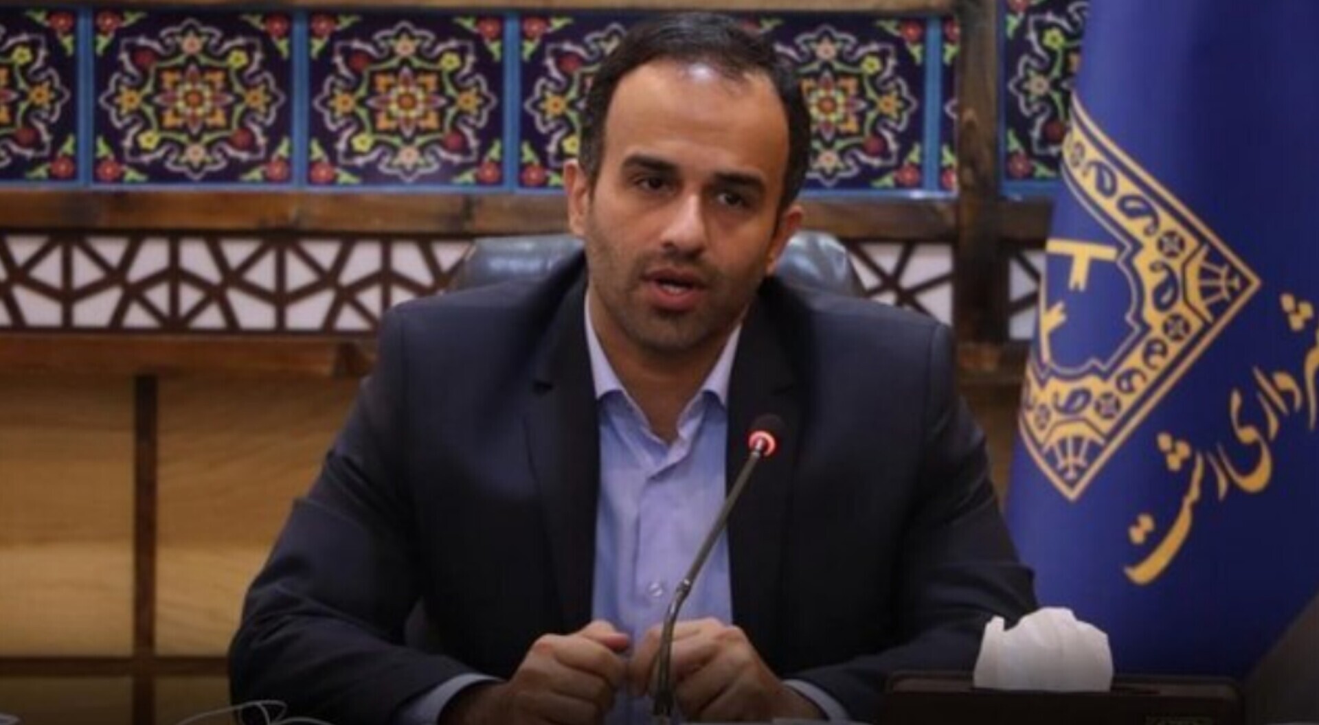 شهردار رشت: ۱۷ خودروی آتش نشانی، ۱۱ اداره دولتی، ۱۶ شعبه بانک، درمانگاه و ۵۰۰ مغازه در پی به آتش کشیده شدن، دچار خسارت شدید شدند