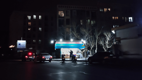 در خیابان‌های اصلی اصفهان، هرمزگان، همدان، ایلام، کرمانشاه، قم، قزوین، گلستان، گیلان، تبریز، ساری، یاسوج و زنجان آرامش حاکم بود / در وکیل‌آباد مشهد، بهارستان تهران و البرز تجمع انجام شد