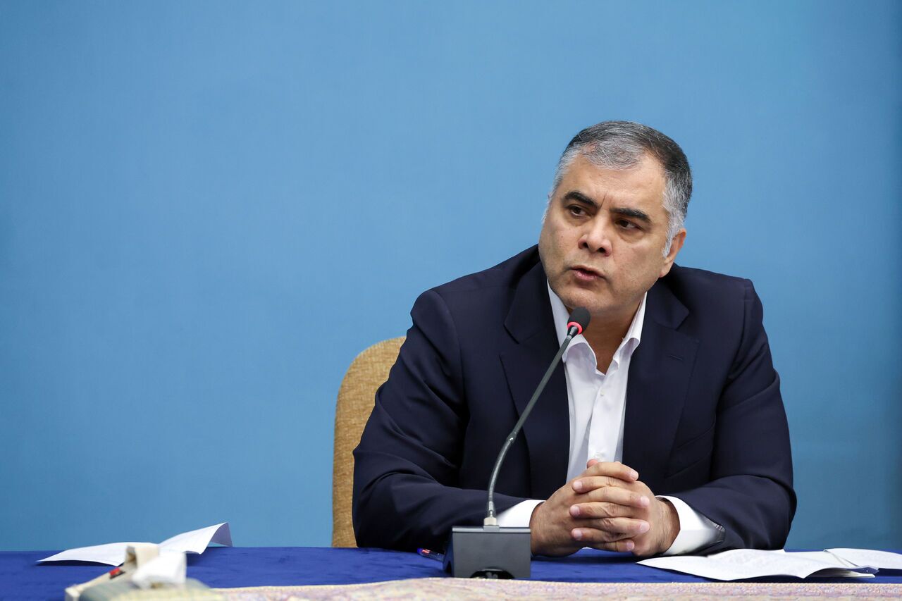 وزیر نفت: ماجرای تعرفه‌گذاری اخیر و اسنپ‌بک، محدودیت جدی برای فروش نفت کشور ایجاد نمی‌کنند / کمیّت‌های فروش نفت ایران در طول ۱۴ ماه گذشته رکوردشکنی داشته/ در حوادث اخیر، اغتشاشگران به تعدادی از ساختمان‌های صنعت نفت ورود کرده بودند