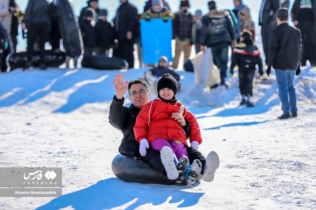 تصاویر: بازار داغ تیوب‌سواری در اردبیل