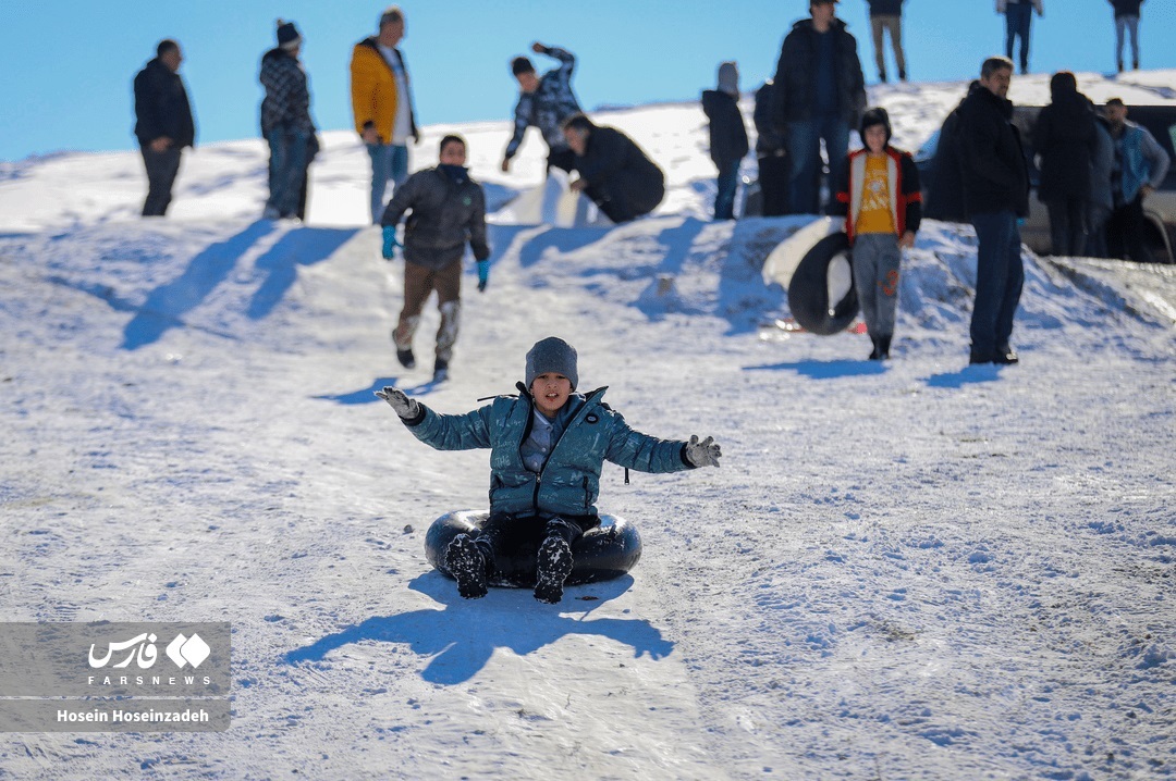 تصاویر: بازار داغ تیوب‌سواری در اردبیل
