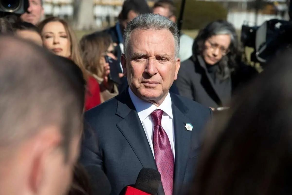 سخنگوی وزارت خارجه: کانال موسوم به «ویتکاف_عراقچی» به جای خود باقی است؛ هر زمان لازم باشد از آن استفاده می‌شود/ کشورهای منطقه و خارج از منطقه تلاش کردند تا بین ایران و آمریکا پیام‌هایی رد و بدل کنند