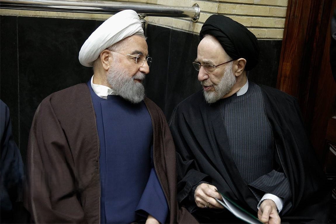 عکس / تصویری از خاتمی و روحانی در مراسم ختم والده محمد شریعتمداری