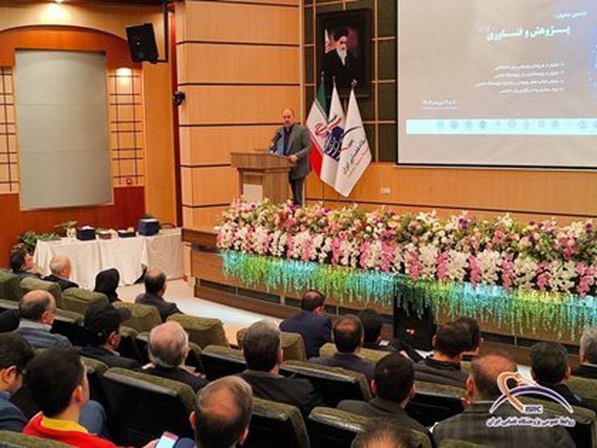 دکتر یزدانیان در ششمین جشنواره پژوهش و فناوری: پژوهش، نقطه تمایز صنعت فضایی ایران