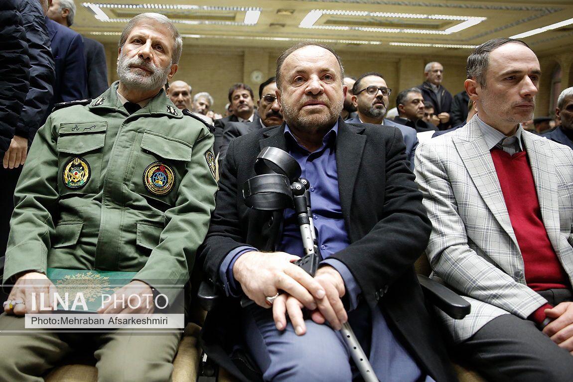 تصاویر: مراسم ختم مادر محمد شریعتمداری