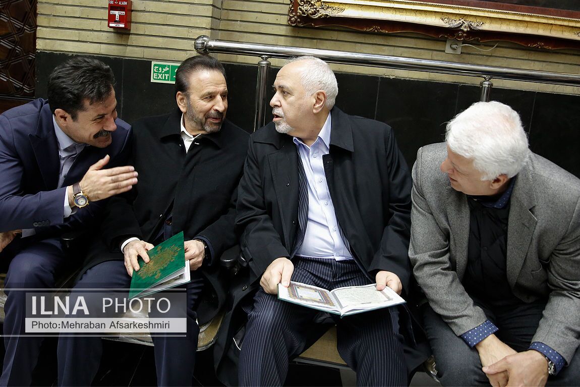 تصاویر: مراسم ختم مادر محمد شریعتمداری