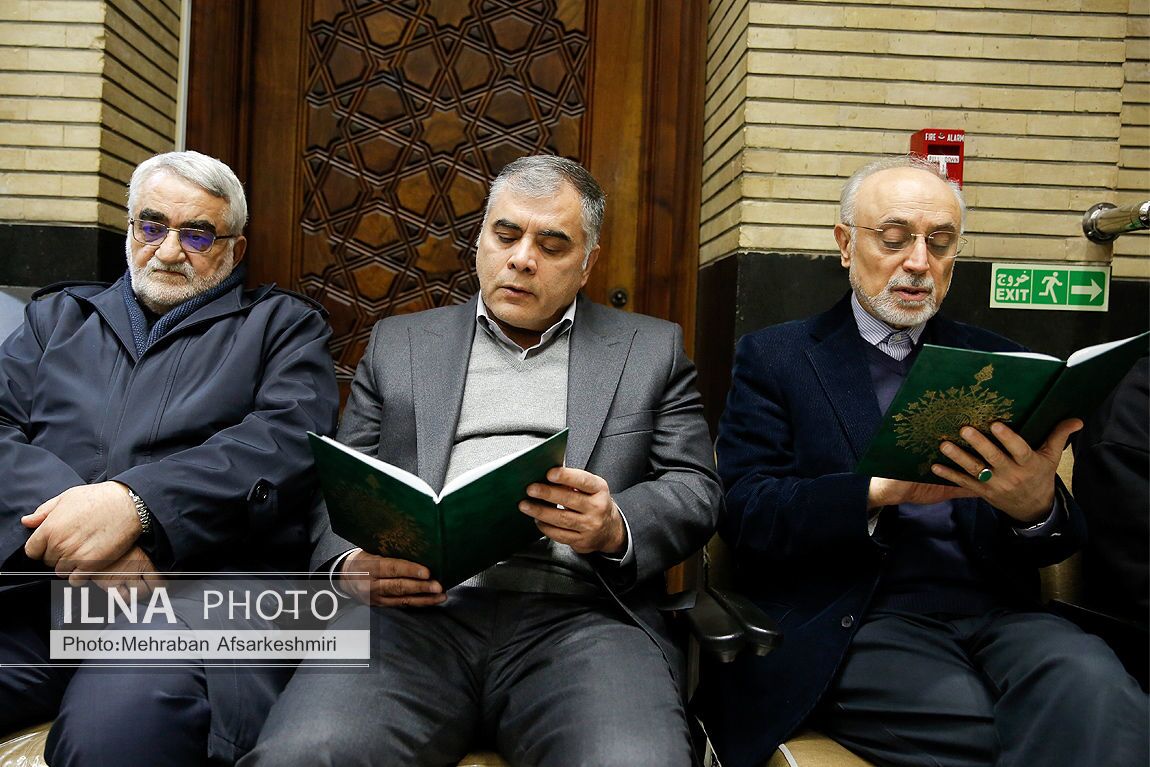 تصاویر: مراسم ختم مادر محمد شریعتمداری