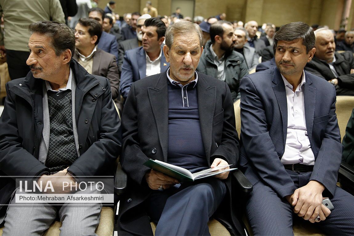 تصاویر: مراسم ختم مادر محمد شریعتمداری