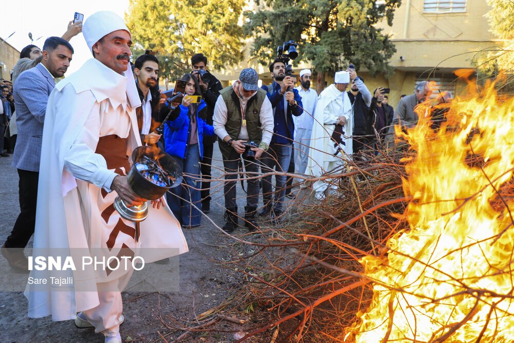 تصاویر: آیین جشن سده کرمان