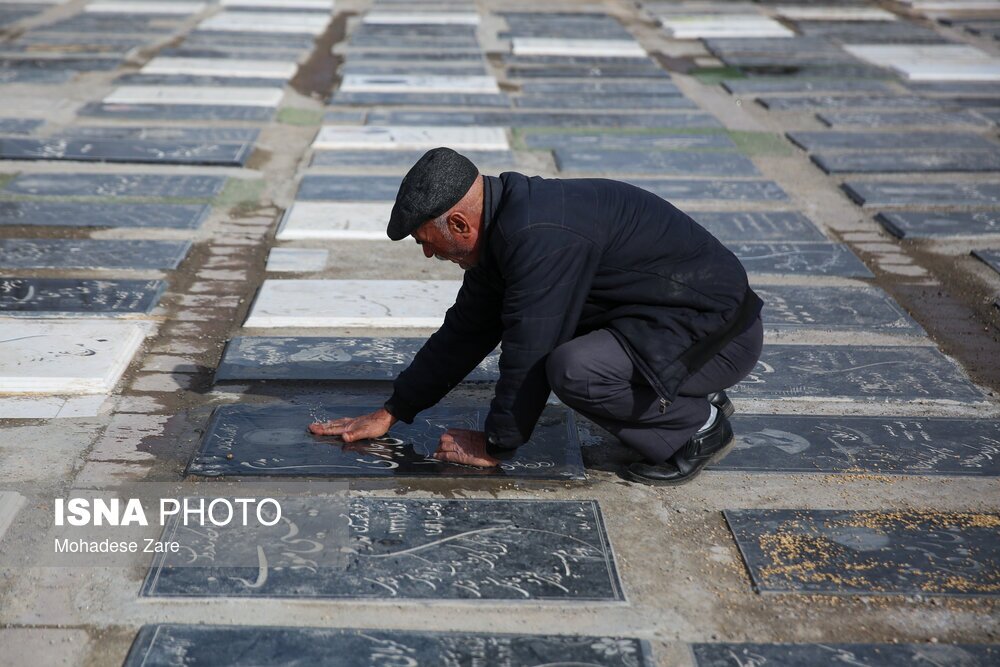 تصاویر: آیین چراغ برات در بهشت رضا (ع) - مشهد