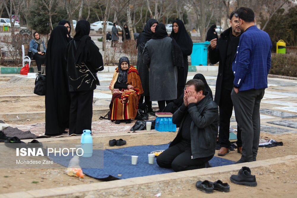 تصاویر: آیین چراغ برات در بهشت رضا (ع) - مشهد