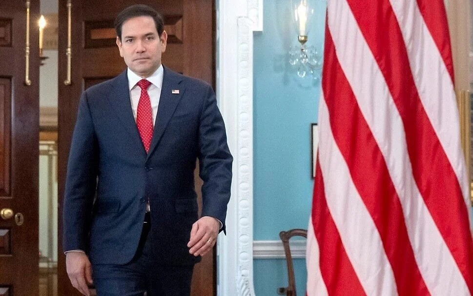 فایننشال تایمز: وزیر خارجه آمریکا در آخرین لحظه از شرکت در جلسه کلیدی با رهبران اروپایی درباره اوکراین در مونیخ انصراف داد / یک مقام اتحادیه اروپا: این تصمیم «دیوانه‌وار» بود