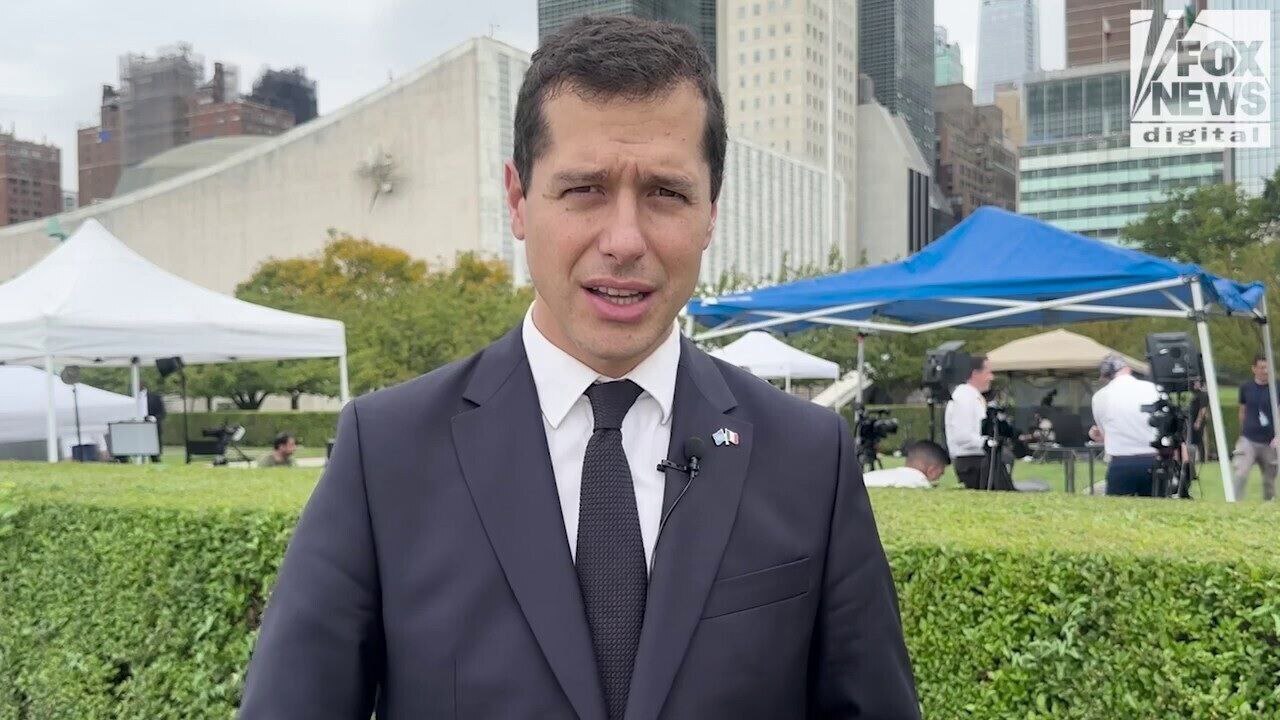 فرانسه: از شرکت نماینده کمیسیون اتحادیه اروپا در شورای صلح شگفت‌زده شدیم، زیرا او از سوی شورای امنیت مجوزی برای مشارکت ندارد