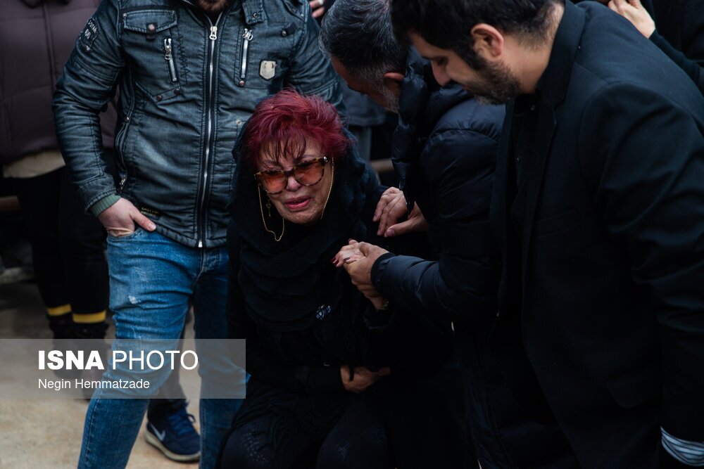 تصاویر: تشییع و خاکسپاری پیکر رضا رویگری