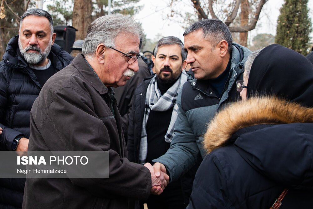 تصاویر: تشییع و خاکسپاری پیکر رضا رویگری