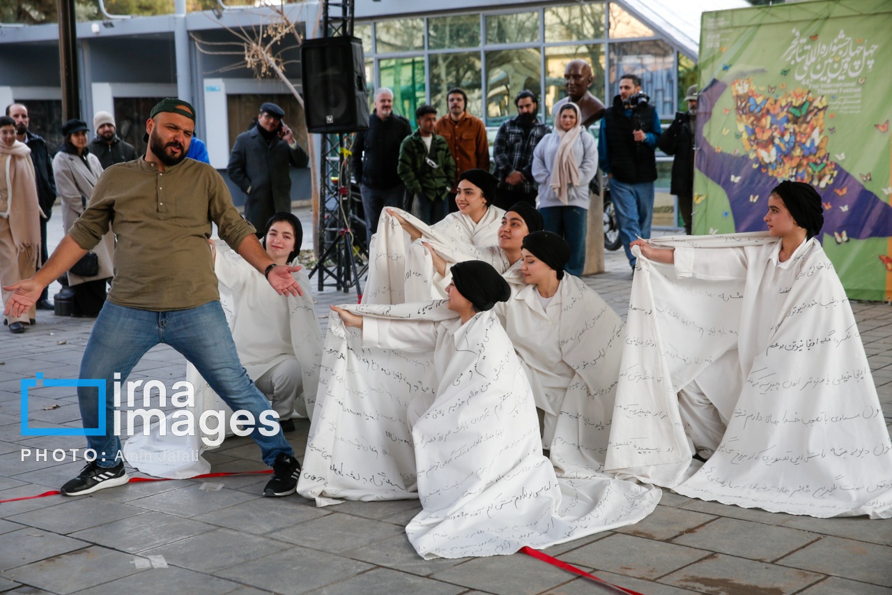 تصاویر: سومین روز جشنواره تئاتر فجر