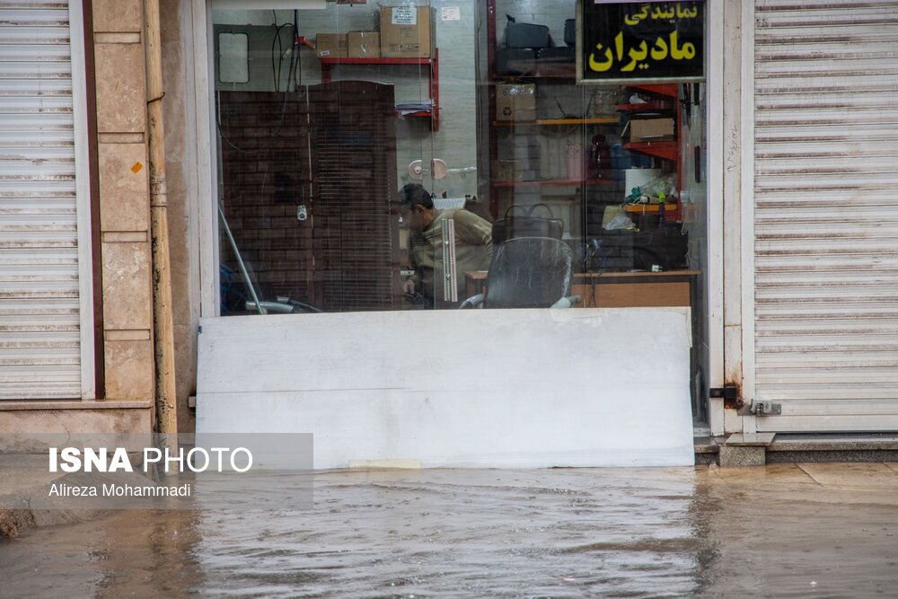 تصاویر: بارش باران و آبگرفتگی معابر در اهواز