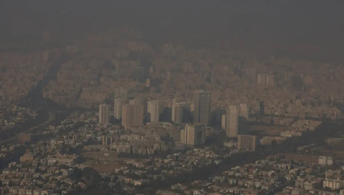 افزایش ۴ درجه‌ای دما همراه با آلودگی هوا در پایتخت