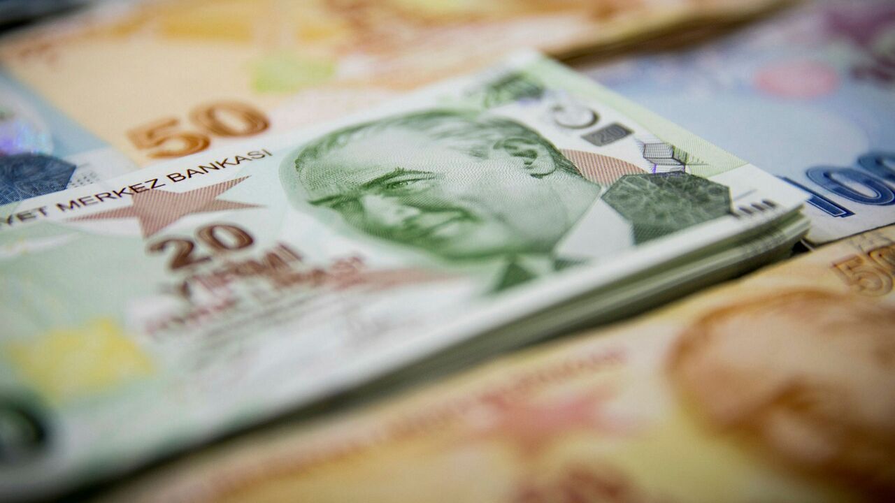 قیمت لیر، امروز پنجشنبه ۹ بهمن ۱۴۰۴