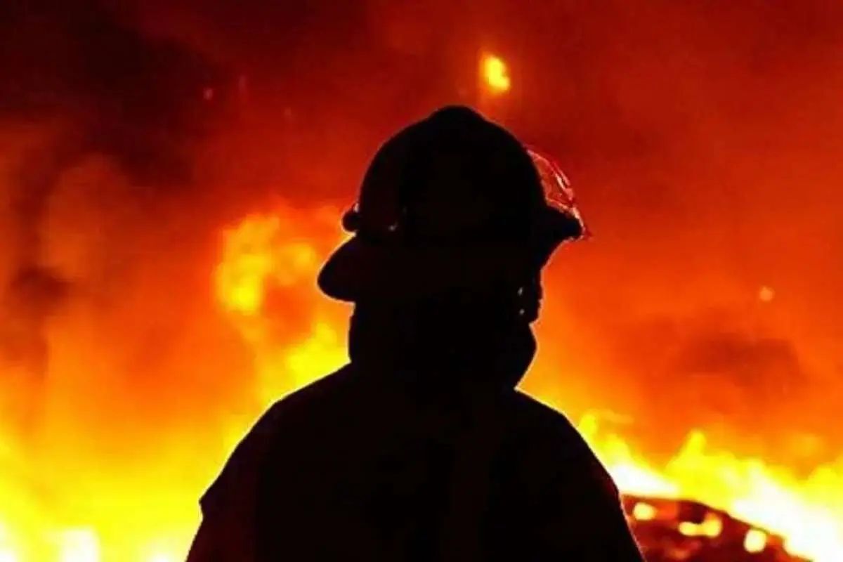 فرمانداری: آتشسوزی در شهرک صنعتی کاوش البرز ۲ کشته بر جا گذاشت