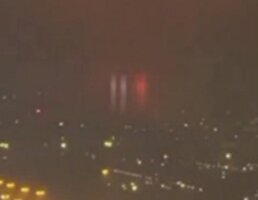 ویدیو / آتش‌سوزی بر اثر حملات موشکی ایران در امارات