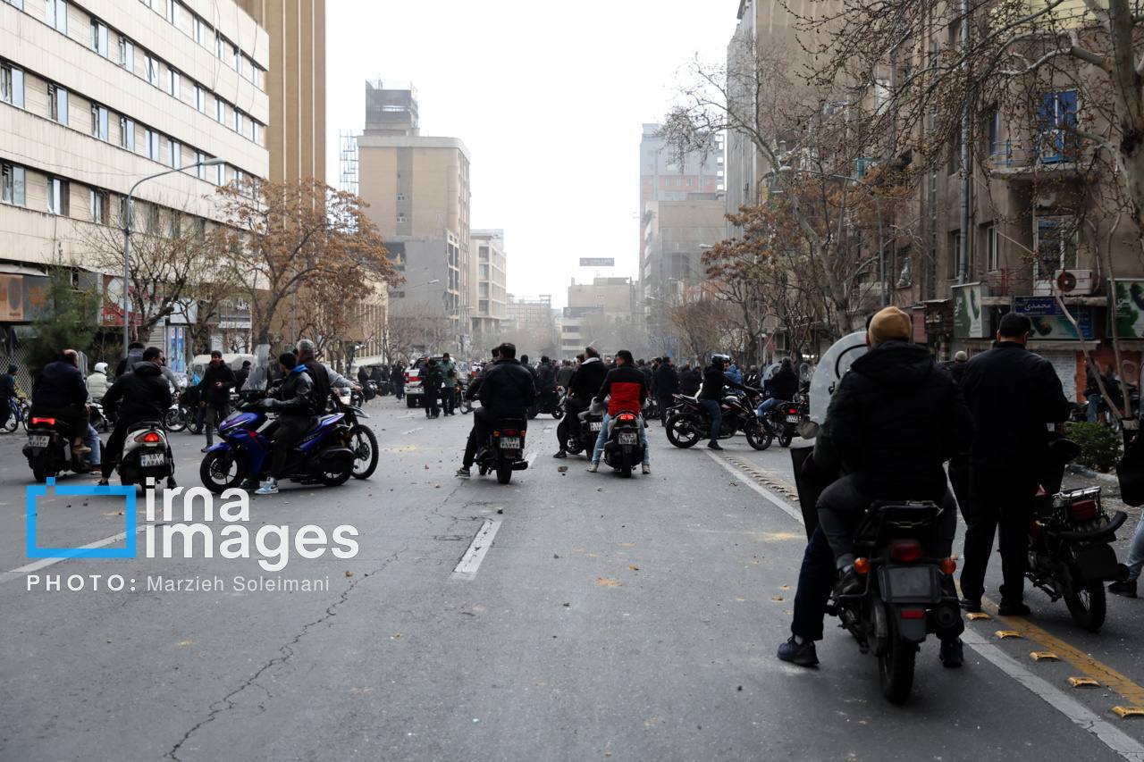 تصاویر ایرنا از تخریب برخی ساختمانهای خیابان سپهبد قرنی