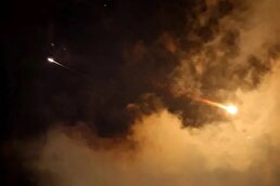 ببینید / ویدیویی از اصابت یک موشک بالستیک ایرانی به پایگاه هوایی شاهزاده سلطان در عربستان