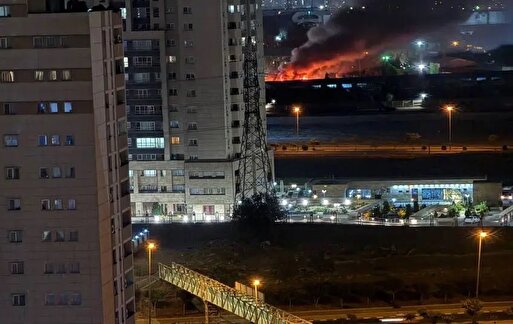 کاخ سفید شایعه احتمال اعزام نیروهای زمینی آمریکایی به ایران را تکذیب کرد / ثبت بزرگترین جهش هفتگی قیمت نفت در تاریخ / سخنگوی قرارگاه خاتم الانبیا: پایگاه الزفره امارات، مبدأ جنایت آمریکایی‌ها در مدرسه دخترانه میناب را هدف قرار دادیم / تسنیم: صدای انفجارهای شدید در شمال، جنوب، شرق، غرب و مرکز تهران / بلومبرگ: عربستان برای خاتمه دادن به جنگ، تماس‌های مستقیم خود با ایران را افزایش داده