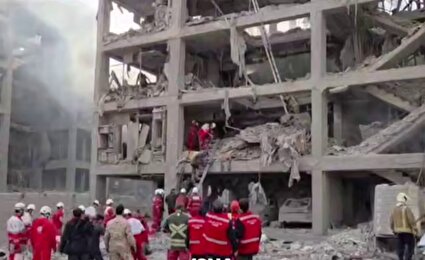 ببینید / هدف قرار گرفتن منزل مسکونی توسط دشمن در محدوده رسالت تهران