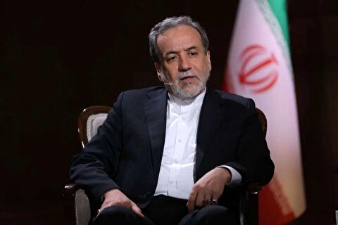 عراقچی: همه ما منتظر سخنرانی‌ها و مواضع رهبری جدید هستیم که بعداً اعلام خواهد شد، اما فکر نمی‌کنم که مذاکره با آمریکا دوباره در دستور کار قرار بگیرد/ بهای نفت و اختلال در انتقال آن در خلیج فارس، تقصیر ایران نیست و بخشی از برنامه ما هم نبوده/ به همه کشورهای منطقه هشدار داده بودیم که جنگ به کل منطقه سرایت خواهد کرد