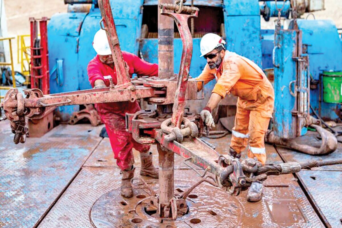 ریزش قیمت نفت؛ ۸۷ دلار/ ادعای ترامپ: فکر می‌کنم جنگ تقریباً کاملاً تمام شده؛ در حال فکر کردن به این هستم که کنترل تنگه هرمز را در دست بگیرم/پوتین در تماس با ترامپ چندین پیشنهاد برای پایان دادن سریع به جنگ ایران مطرح کرد/منابع خبری: هم‌اکنون، صدای انفجار و پدافند در تهران/ مکرون: جنگ قطعاً برای چند روز، شاید چند هفته ادامه خواهد داشت