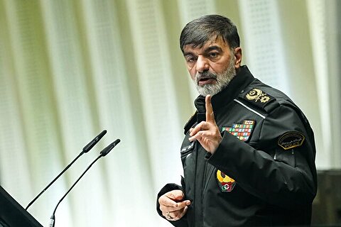 سردار رادان: اینجا دیگر اگر کسی به خواست دشمن [به خیابان] بیاید، او را معترض نمی‌بینیم بلکه دشمن می‌بینیم / همه بچه‌های ما نیز دست به ماشه در حراست از انقلاب، حمایت از مردم و میهن‌شان آماده هستند