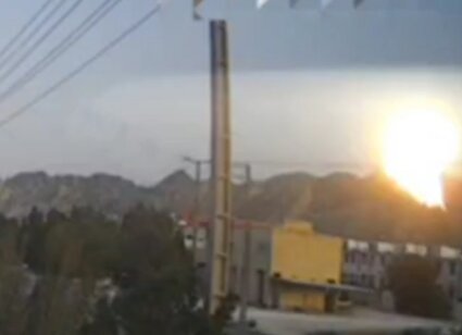 ببینید/ خبرگزاری دانشجو: فیلم لحظات اولیه حمله آمریکا به مناطق مسکونی در لامرد