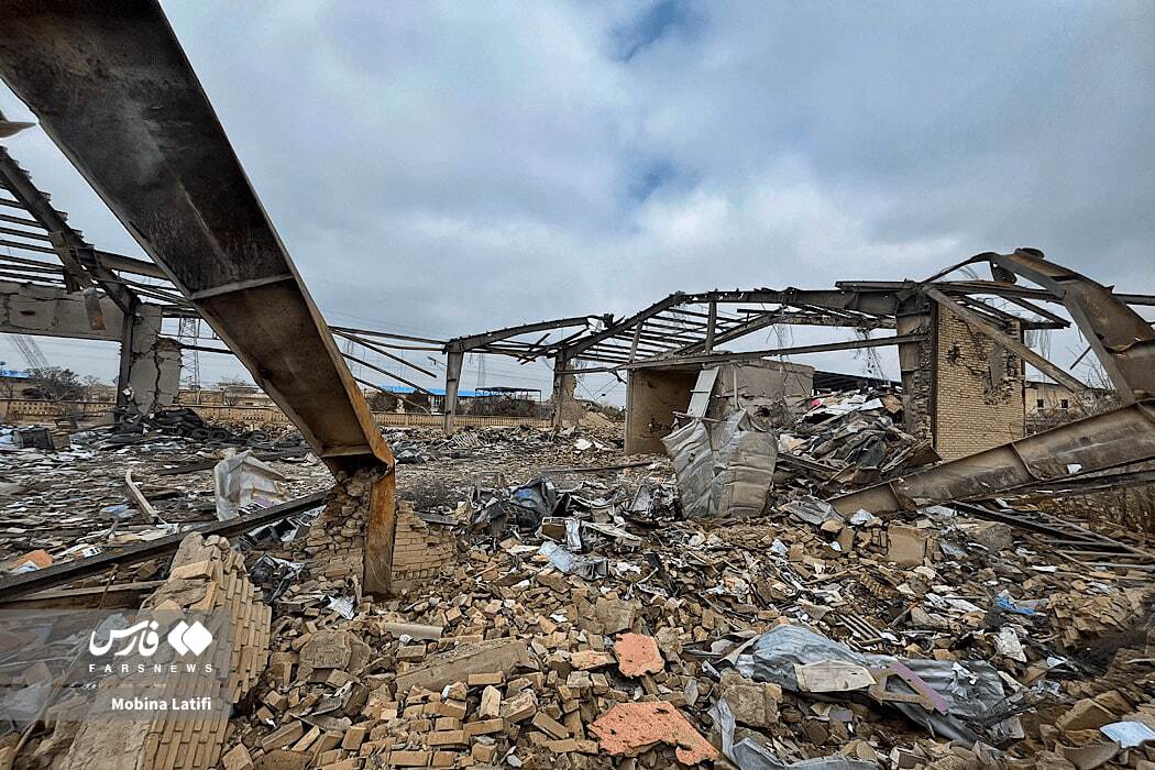 تصاویر: حمله موشکی به انبار ذخیره دارو و شیرخشک در همدان