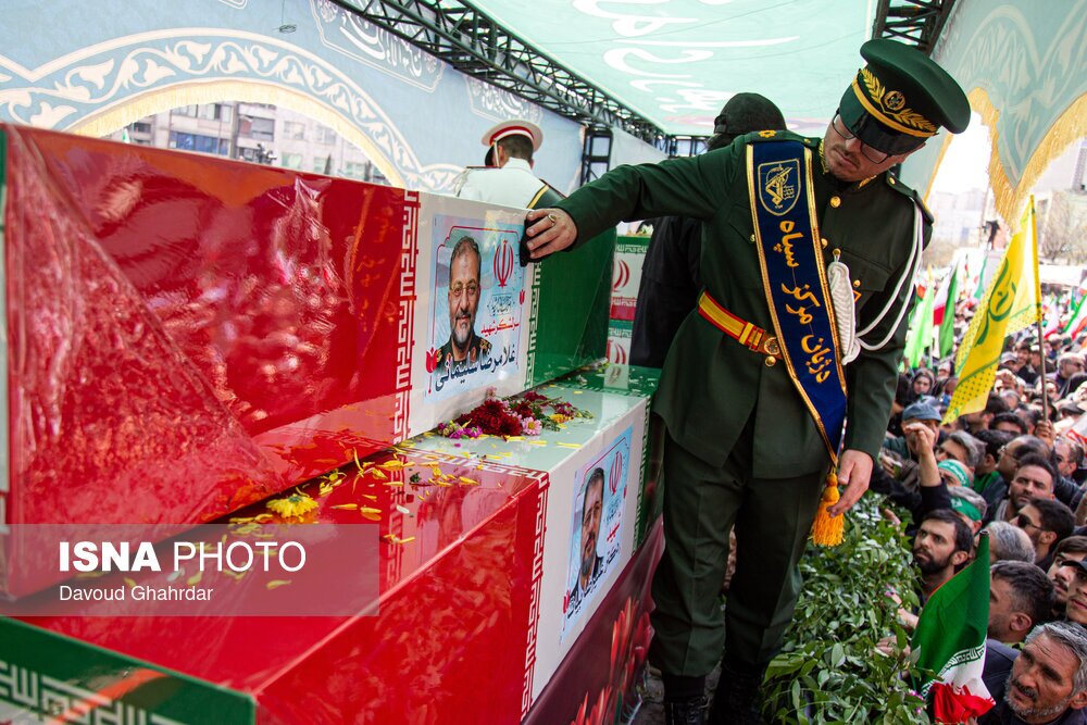 تصاویر: مراسم تشییع «علی لاریجانی»، «غلامرضا سلیمانی» و شهدای ناوشکن دنا
