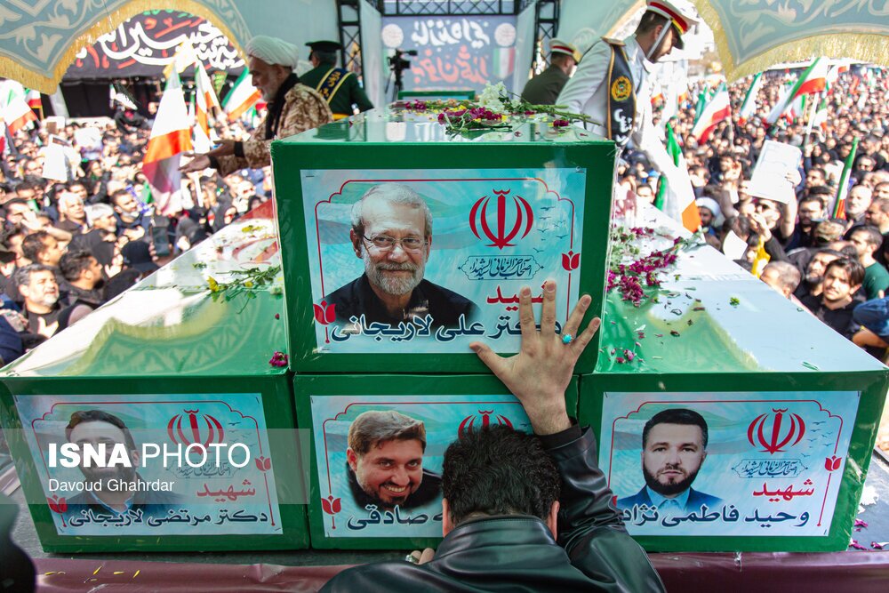 تصاویر: مراسم تشییع «علی لاریجانی»، «غلامرضا سلیمانی» و شهدای ناوشکن دنا