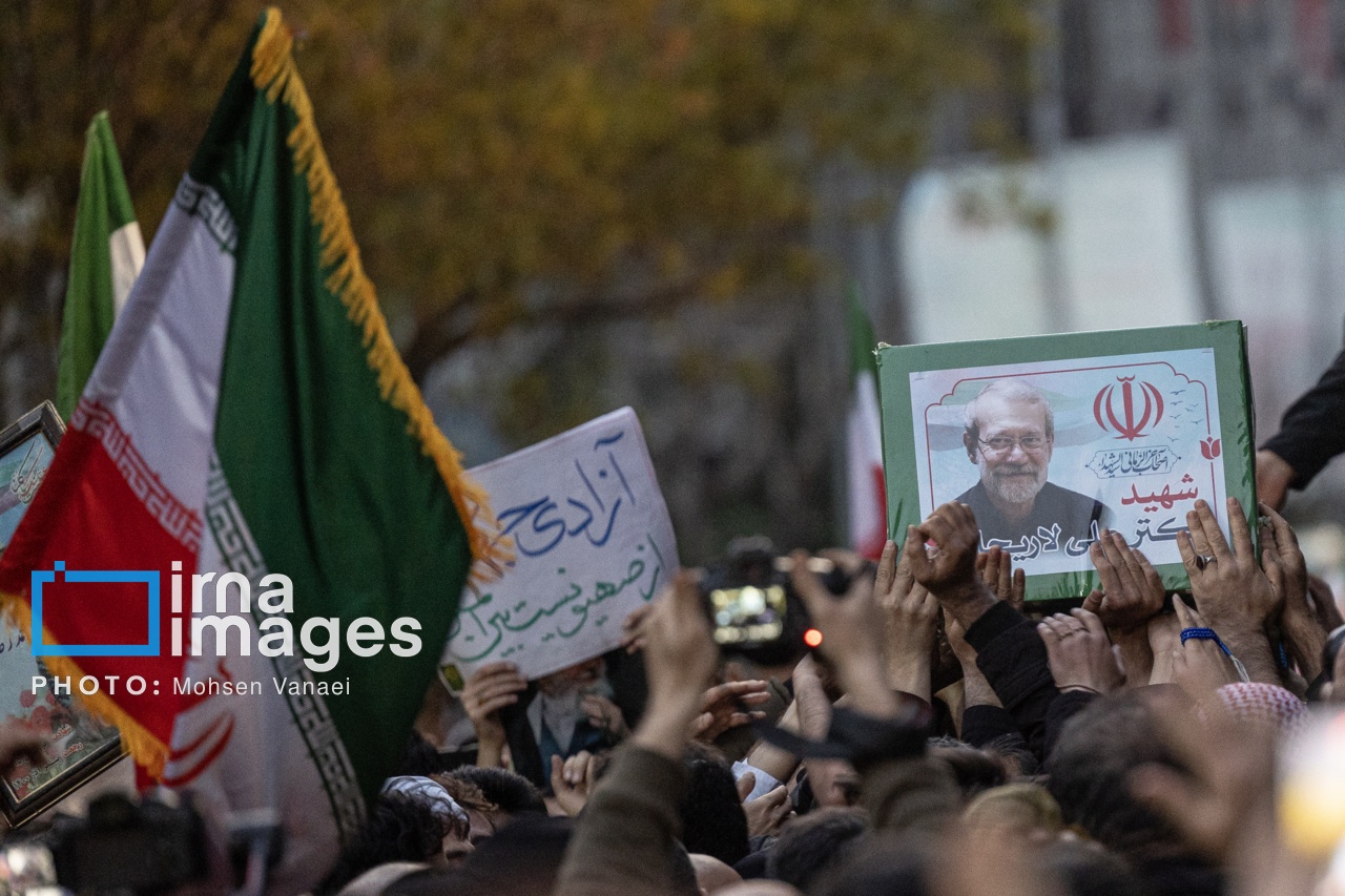 تصاویر: مراسم تشییع «علی لاریجانی»، «غلامرضا سلیمانی» و شهدای ناوشکن دنا