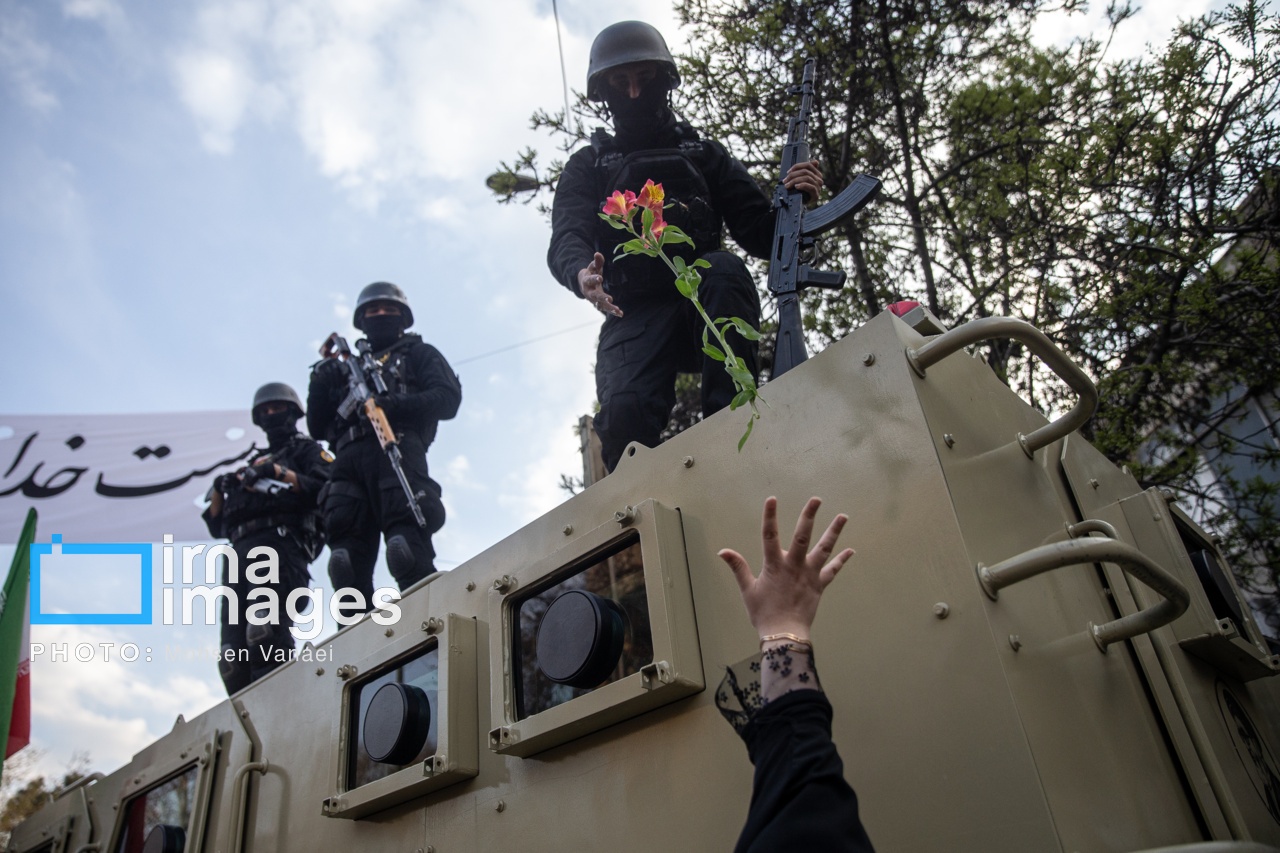 تصاویر: مراسم تشییع «علی لاریجانی»، «غلامرضا سلیمانی» و شهدای ناوشکن دنا