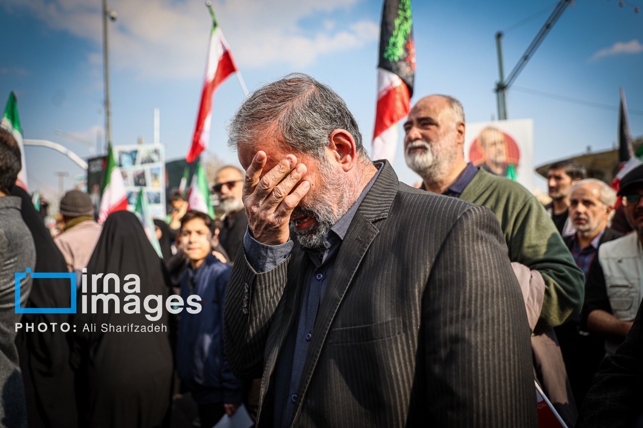 تصاویر: مراسم تشییع «علی لاریجانی»، «غلامرضا سلیمانی» و شهدای ناوشکن دنا