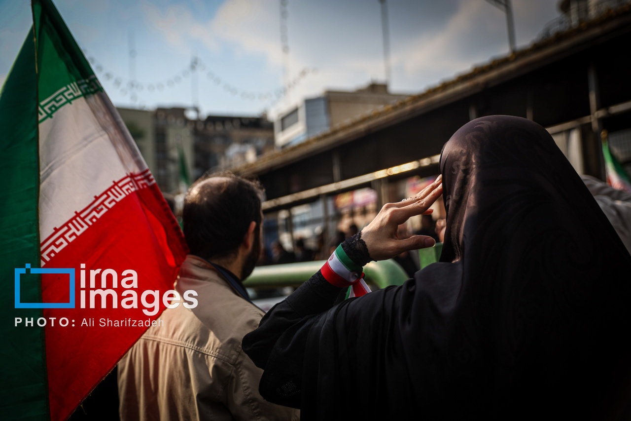 تصاویر: مراسم تشییع «علی لاریجانی»، «غلامرضا سلیمانی» و شهدای ناوشکن دنا