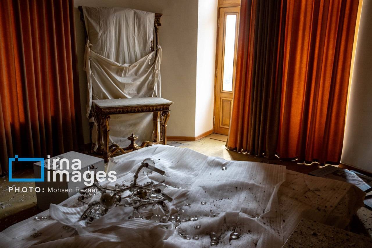 تصاویر ایرنا از ترکش‌های بمباران هوایی تهران به کاخ سعدآباد