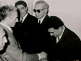 یادداشت‌های علم، دوشنبه ۱۱ اردیبهشت ۱۳۵۱: سفیر اسرائیل را خواستم و گفتم: پیش از آمدن نیکسون، ما با شما کاری نداریم ولی اگر شما کار و عرایض دارید، نخست وزیر یا وزیر خارجه تان می‌تواند بیاید، اما ...